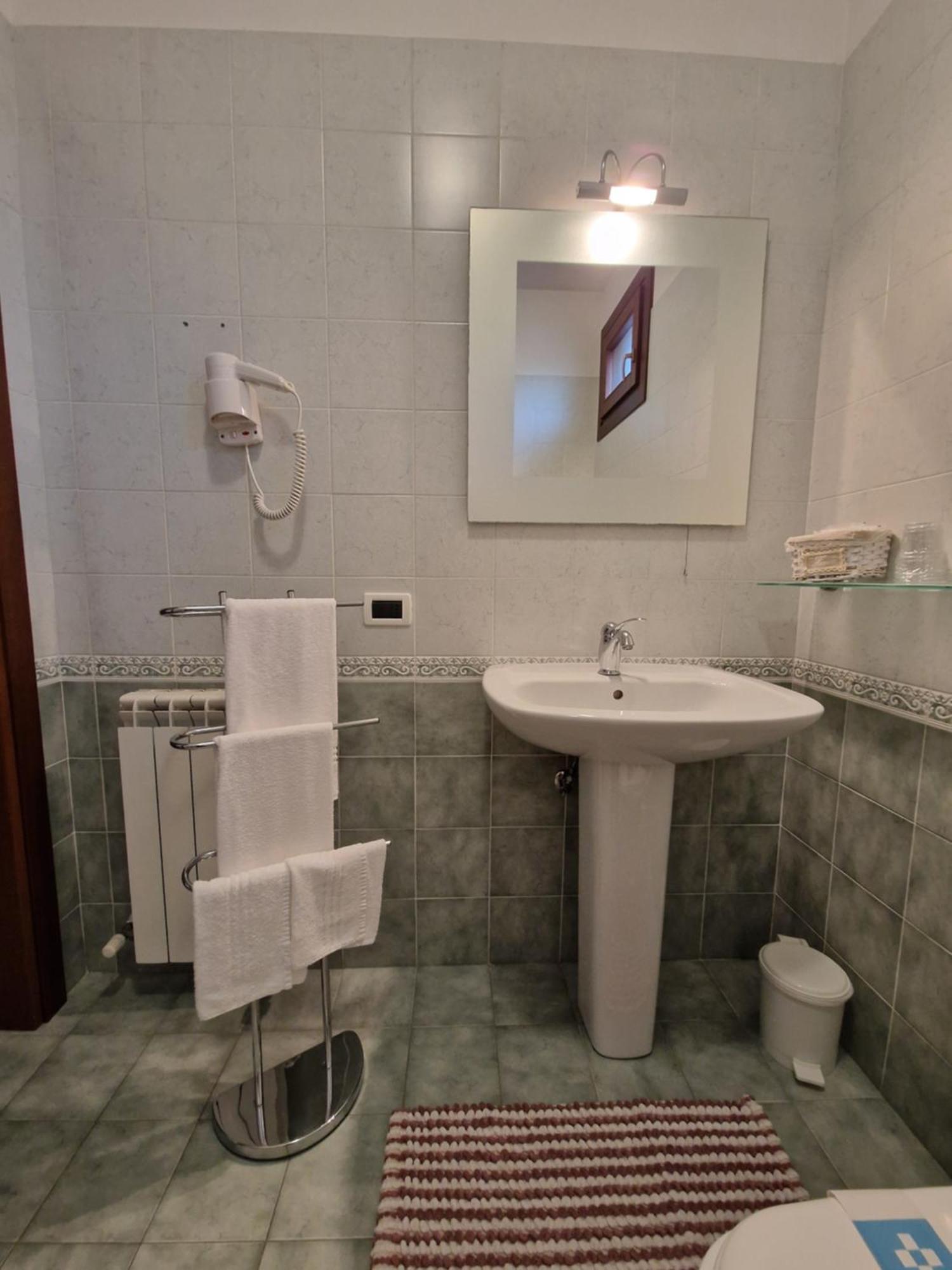 Borgo Di Arcadia Hotel Porto Tolle Bagian luar foto